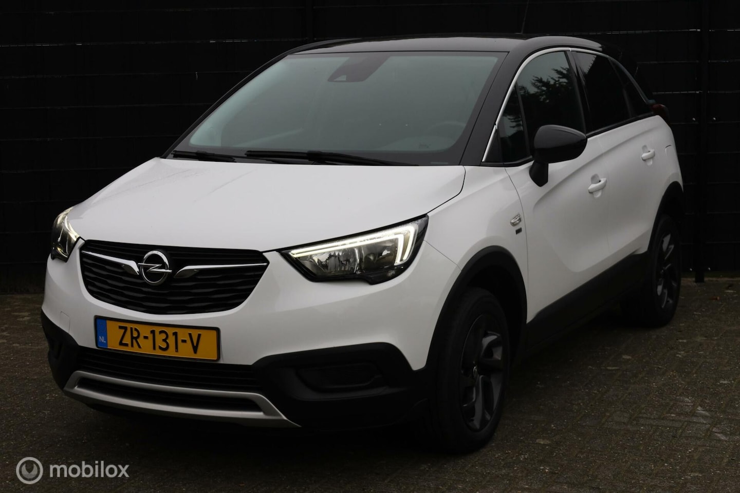 Opel Crossland X - 1.2 Turbo 120 Jaar Edition + TREKHAAK - AutoWereld.nl