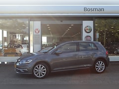 Volkswagen Golf - 1.5 TSI Highline/NAVIGATIE/STOELVERWARMING/PDC