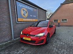 Volkswagen Golf - 2.0 TSI GTI