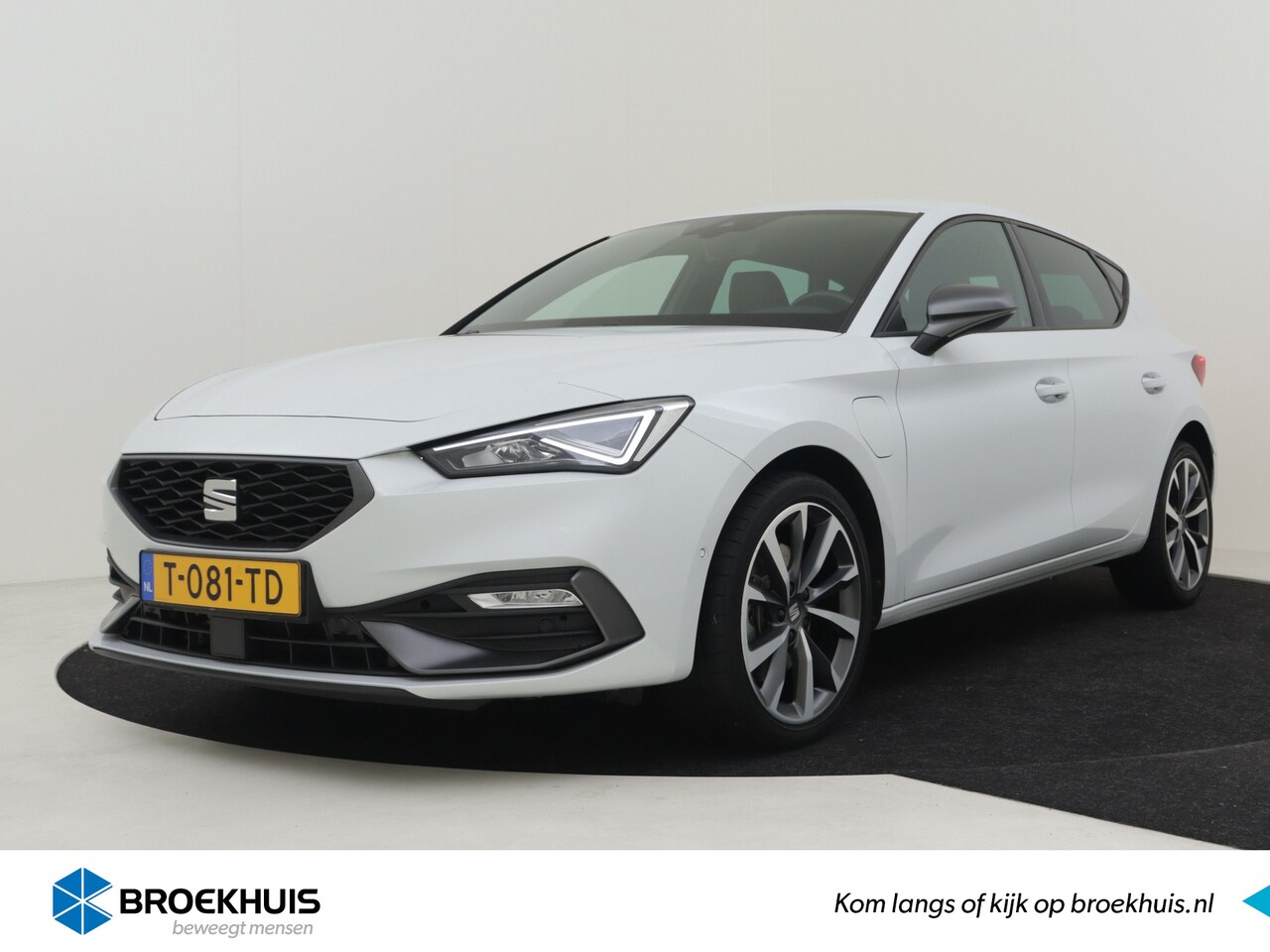 Seat Leon - 1.4 TSI 204 PK eHybrid PHEV FR | Camera Achter | Stoel+Stuur Verwarming | Keyless | PDC V+ - AutoWereld.nl