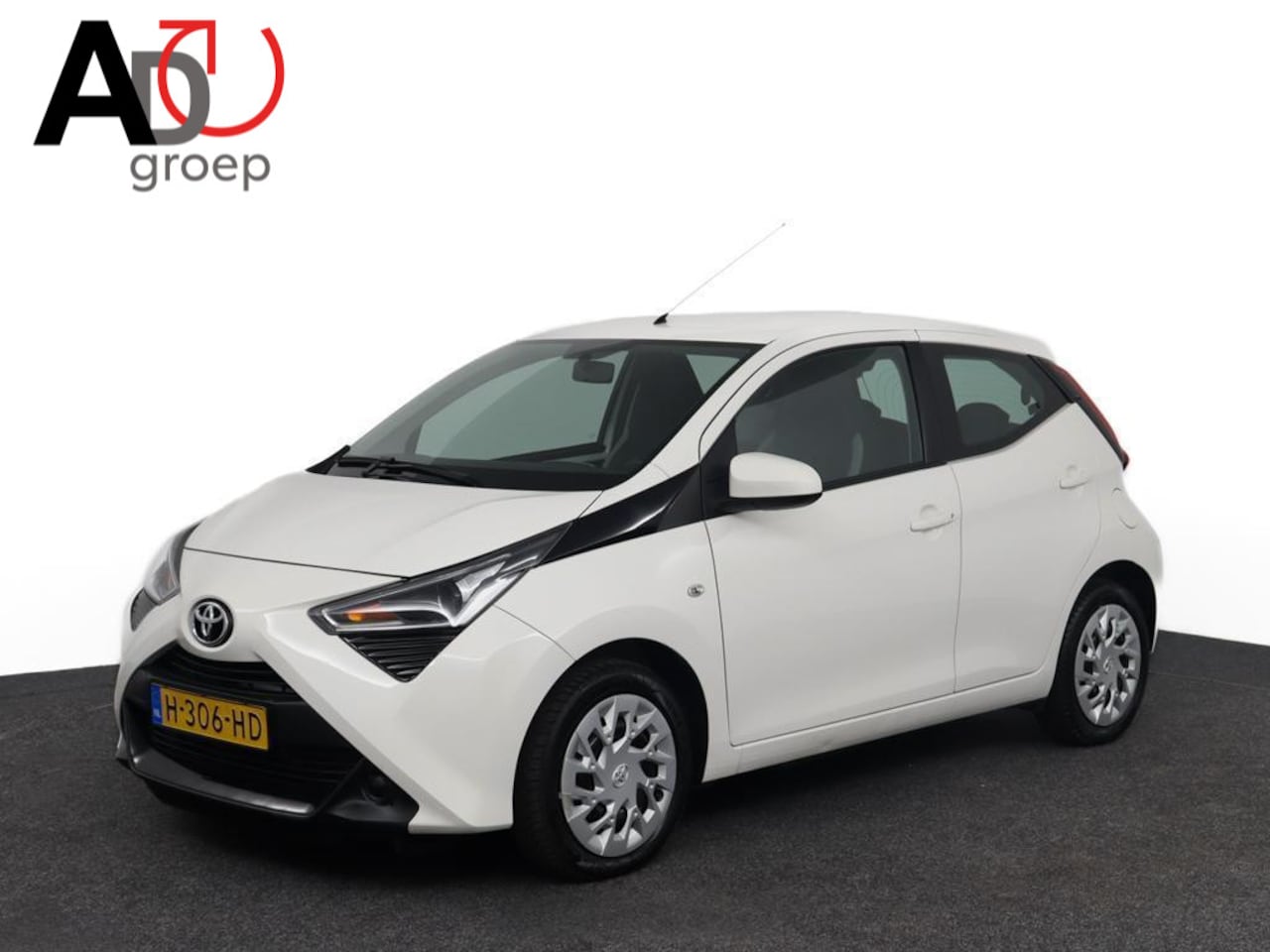 Toyota Aygo - 1.0 VVT-i x-play | Apple Carplay | Android Auto | Airconditioning | - AutoWereld.nl