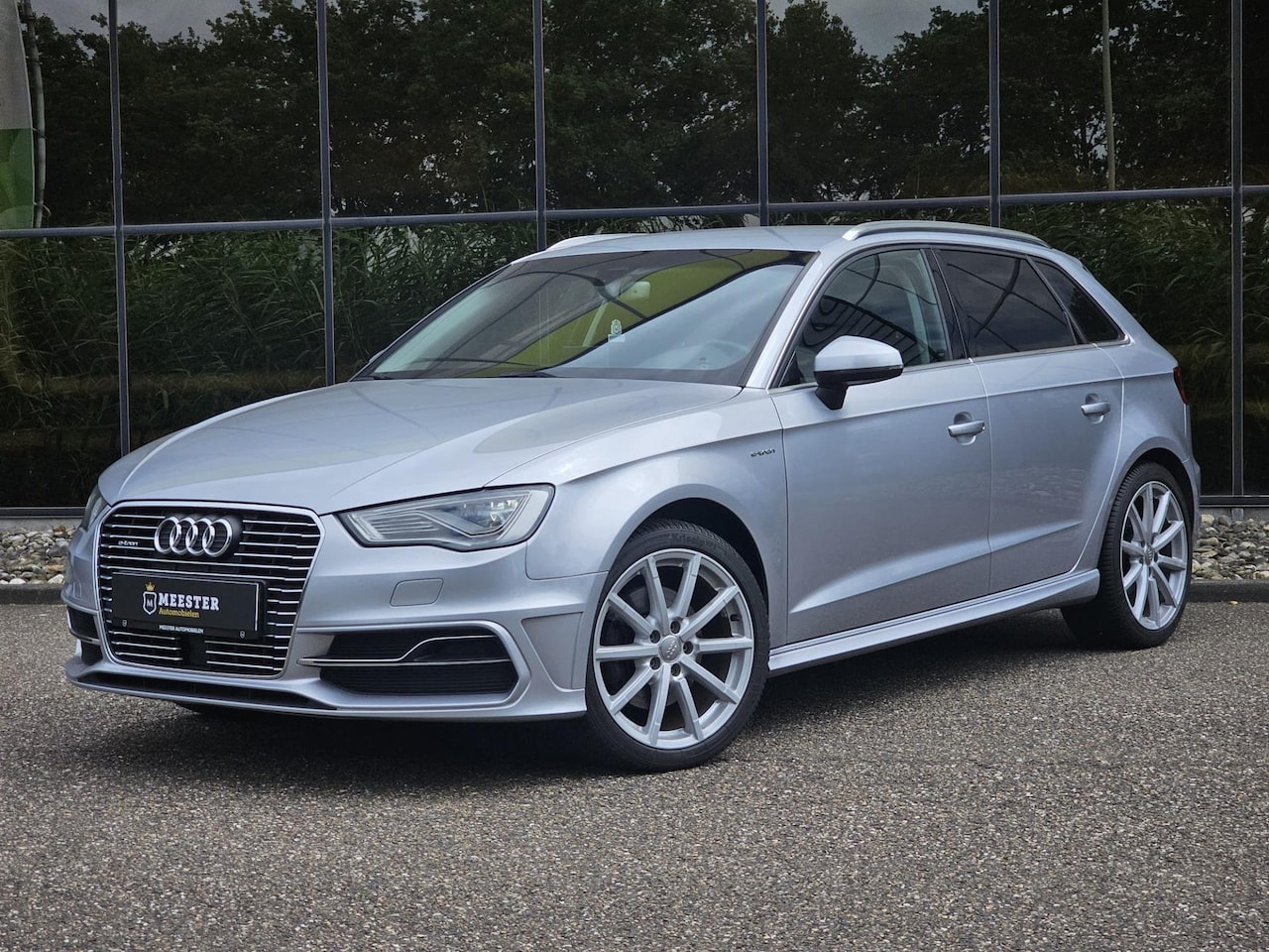 Audi A3 Sportback - 1.4 e-tron PHEV Pro Line plus|ACC|LED - AutoWereld.nl