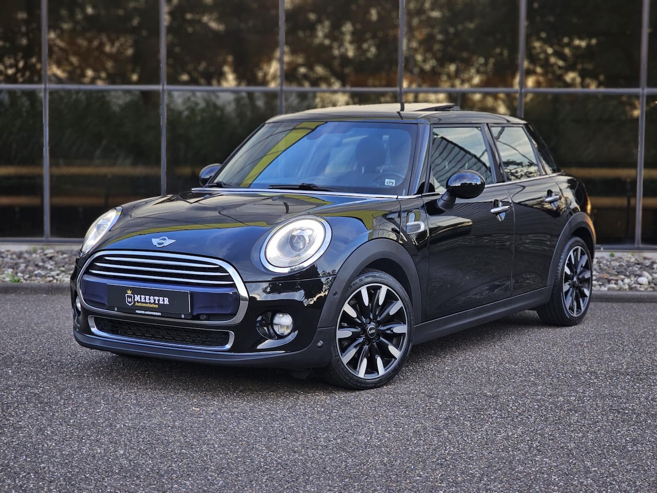 MINI Cooper - 1.5 Chili|PANODAK|NAVI|LED - AutoWereld.nl