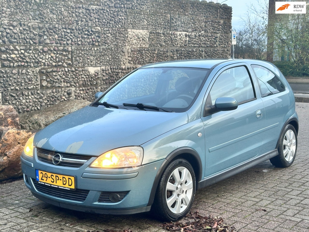 Opel Corsa - 1.2-16V Silverline 1.2-16V Silverline - AutoWereld.nl