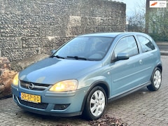 Opel Corsa - 1.2-16V Silverline