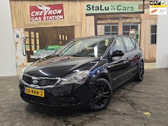 Kia Cee'd - 1.4 CVVT X-tra/AIRCO/N.A.P/BOEKJES AANWEZIG/