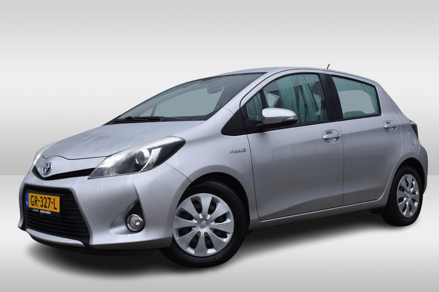 Toyota Yaris - 1.5 Full Hybrid Aspiration navigatie - AutoWereld.nl