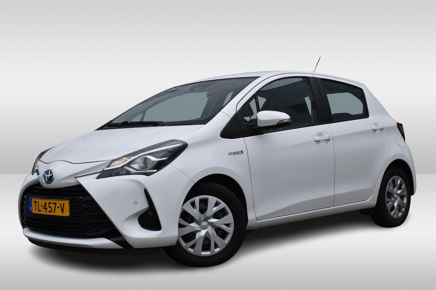 Toyota Yaris - 1.5 Hybrid Active navigatie Pack Parking - AutoWereld.nl