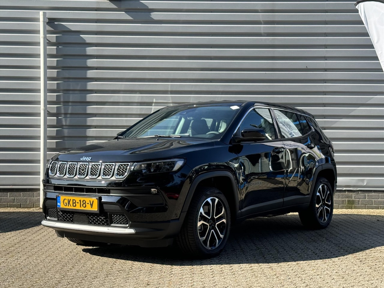 Jeep Compass - 1.3T 4XE 190pk Altitude | Carplay | Winter Pack - AutoWereld.nl