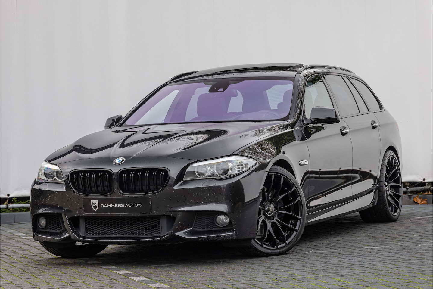 BMW 5-serie Touring - 535d High Executive M-pakket Pano 20'' HuD - AutoWereld.nl