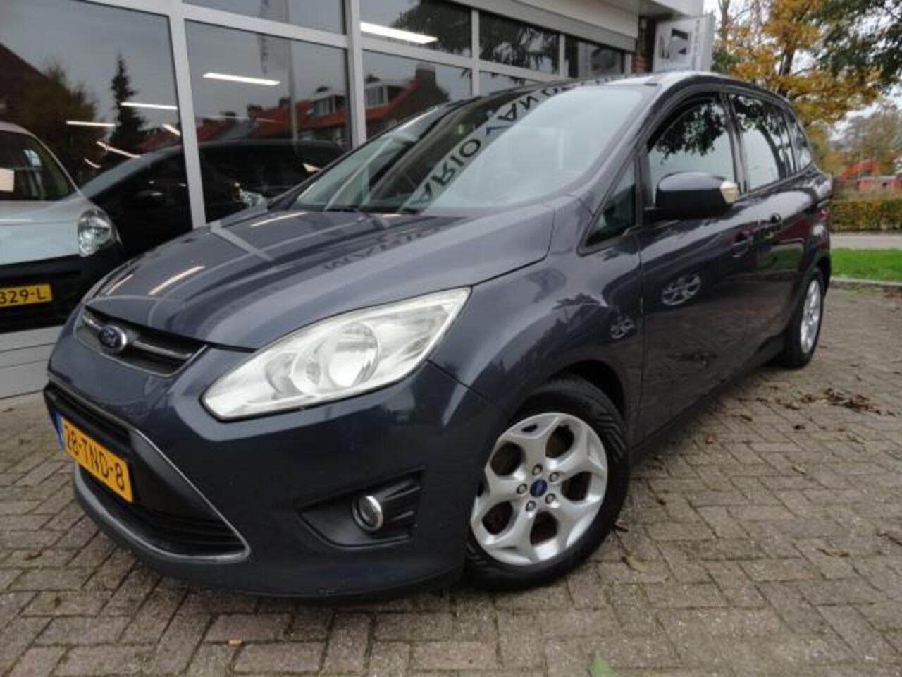 Ford Grand C-Max - 1.6 EcoBoost Lease Trend 1.6 EcoBoost Lease Trend - AutoWereld.nl