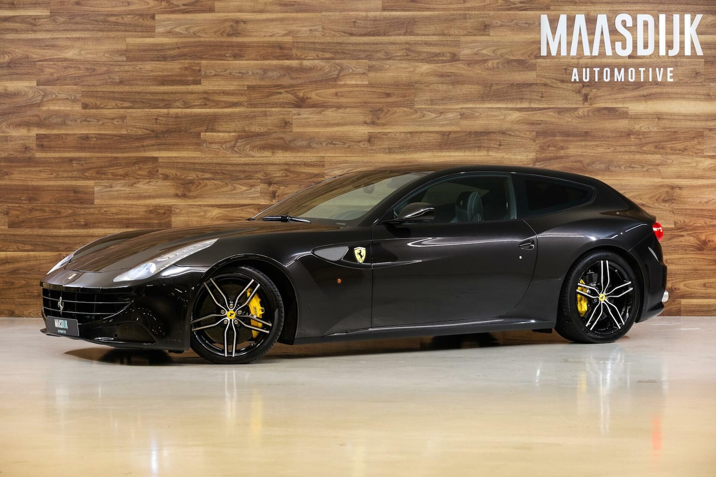 Ferrari FF - 6.3 V12 HELE|Dealer|Keramisch|PPF|IPE|Pass Display| - AutoWereld.nl