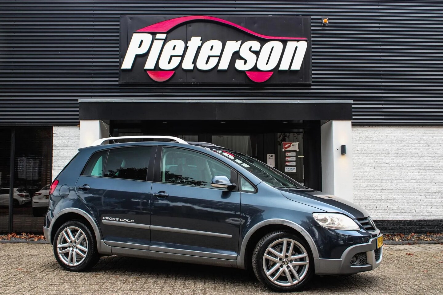 Volkswagen Golf - 1.4 TSI Cross Highline NAP PANO LEDER VOL! - AutoWereld.nl