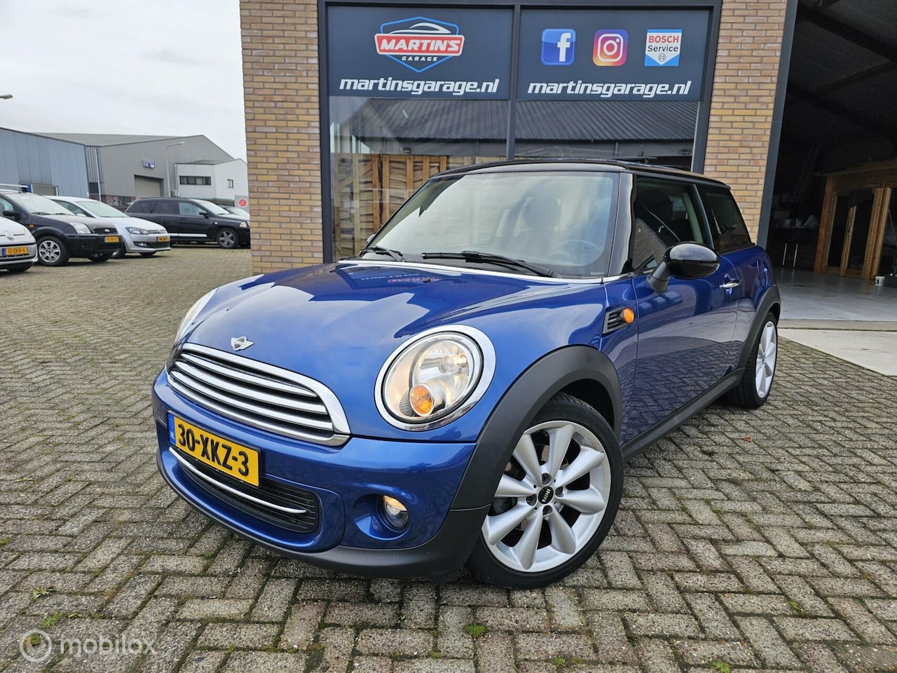 MINI Cooper - Mini 1.6 Business Line Schuifdak NAVI - AutoWereld.nl