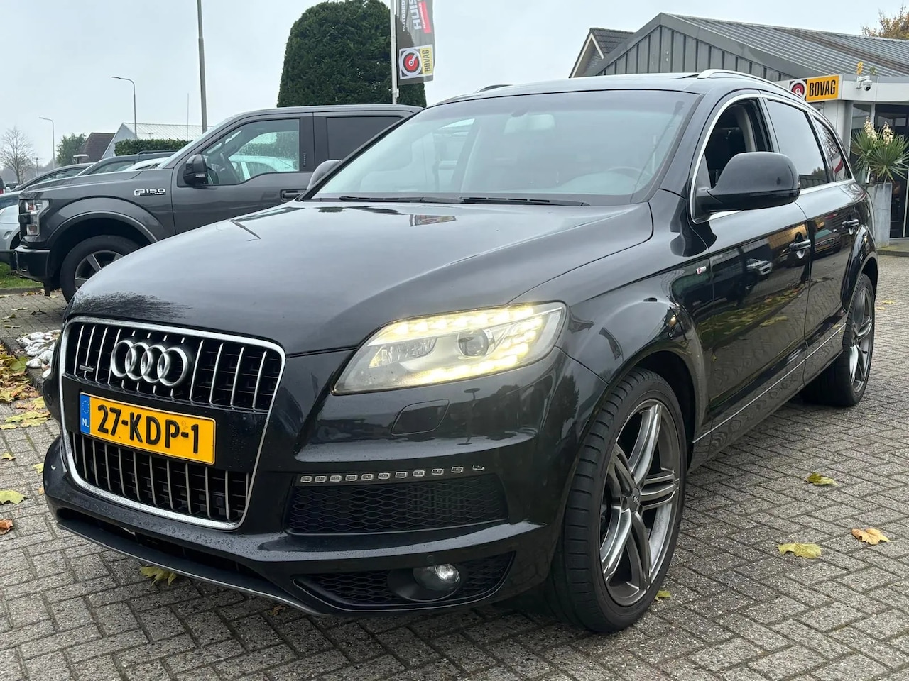 Audi Q7 - 4.2 TDI V8 Quattro Youngtimer Zwart Model 2012 - AutoWereld.nl