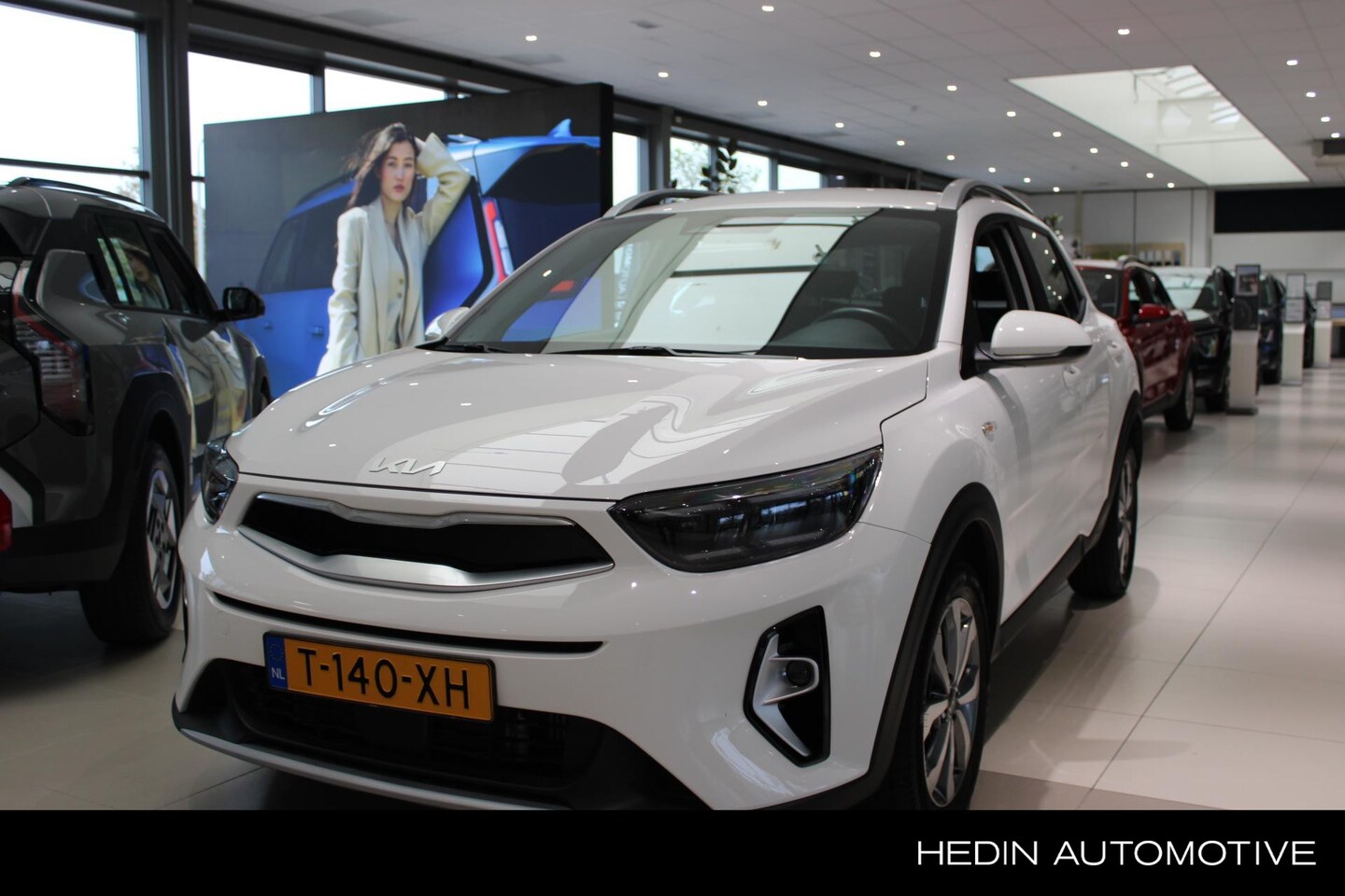 Kia Stonic - 1.0 T-GDi 120PK MHEV DynamicLine | Navigatie via App | Camera | Airco | Cruise control | C - AutoWereld.nl