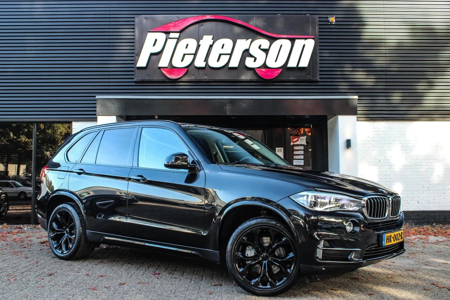 BMW X5 - XDrive40e M-Pakket NAP PANO MEMORY XENON PDC - AutoWereld.nl