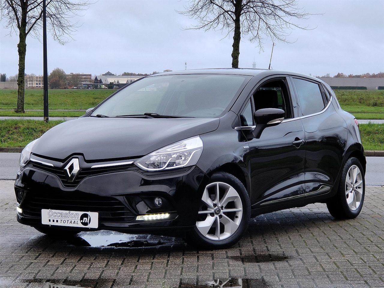 Renault Clio - 0.9 TCe Limited | DAB | Navi | Cruise | PDC - AutoWereld.nl