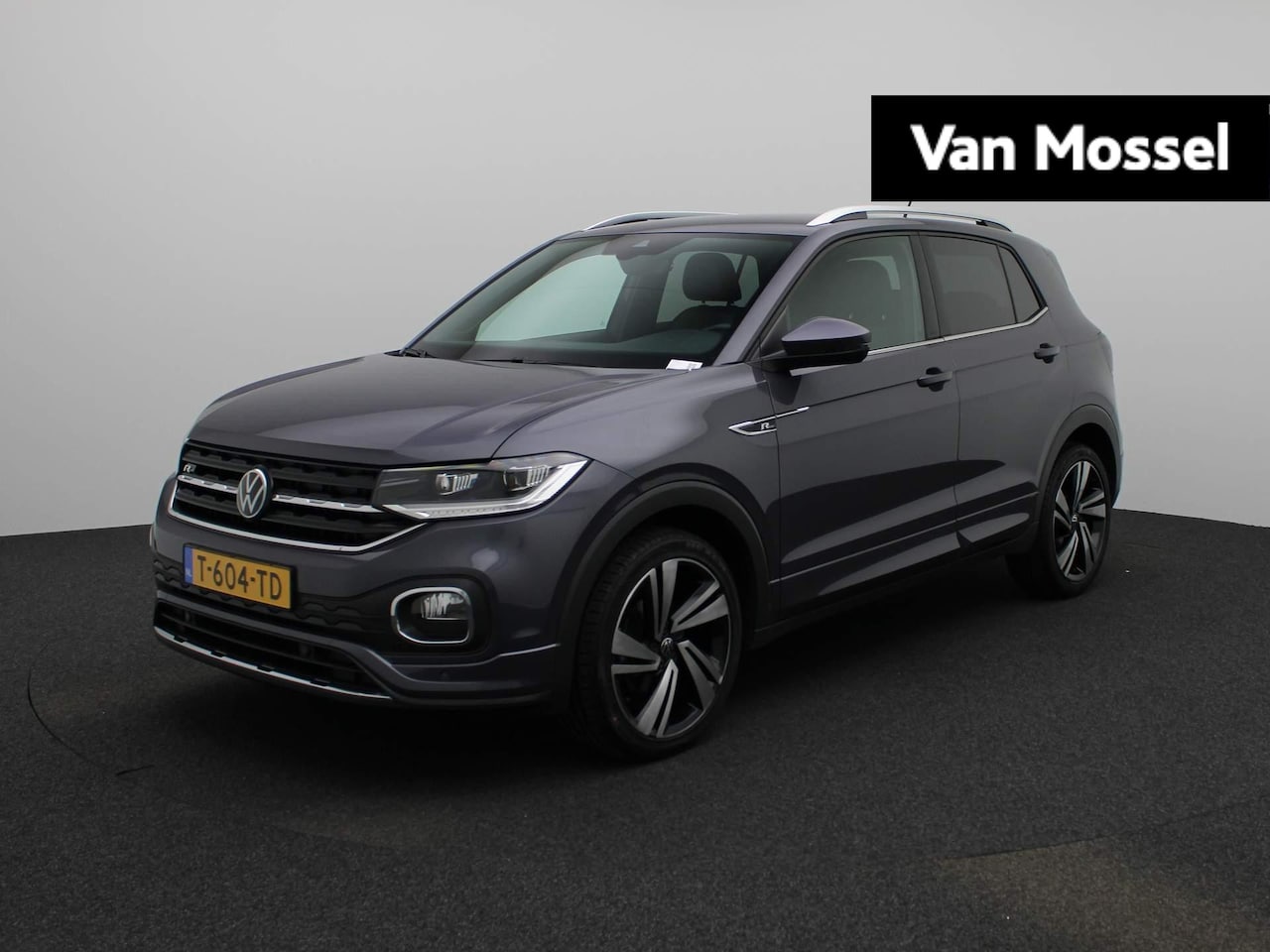 Volkswagen T-Cross - 1.0 TSI R-Line Automaat | Airco | Navigatie | Half-Leder | 18 Inch Velgen | Parkeersensore - AutoWereld.nl