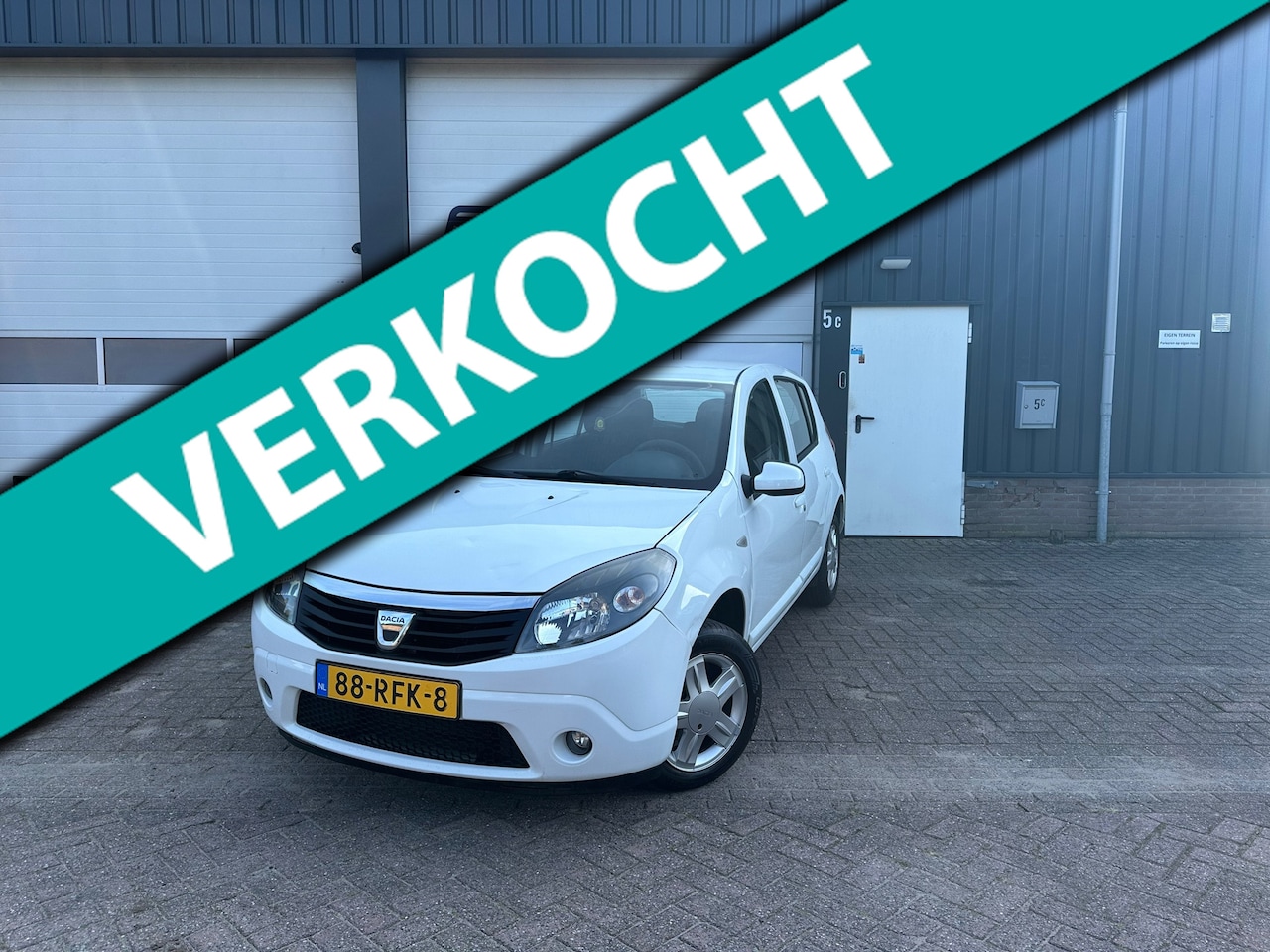 Dacia Sandero - 1.2 Blackline|NAP|HANDEL/EXPORT| - AutoWereld.nl