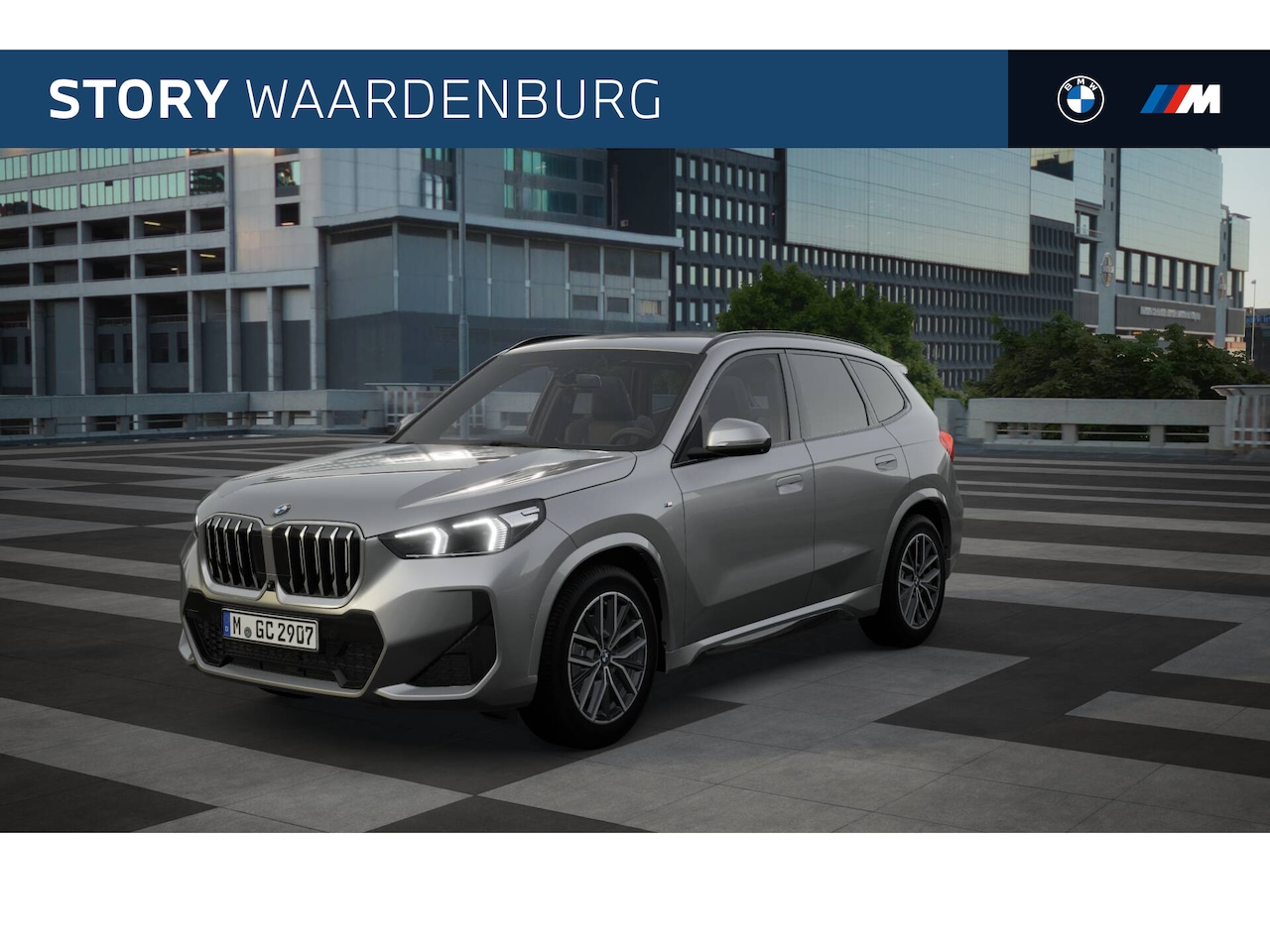 BMW X1 - sDrive18i High Executive M Sport Automaat / Trekhaak / Sportstoelen / Stoelverwarming / Pa - AutoWereld.nl