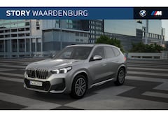 BMW X1 - sDrive18i High Executive M Sport Automaat / Trekhaak / Sportstoelen / Stoelverwarming / Pa