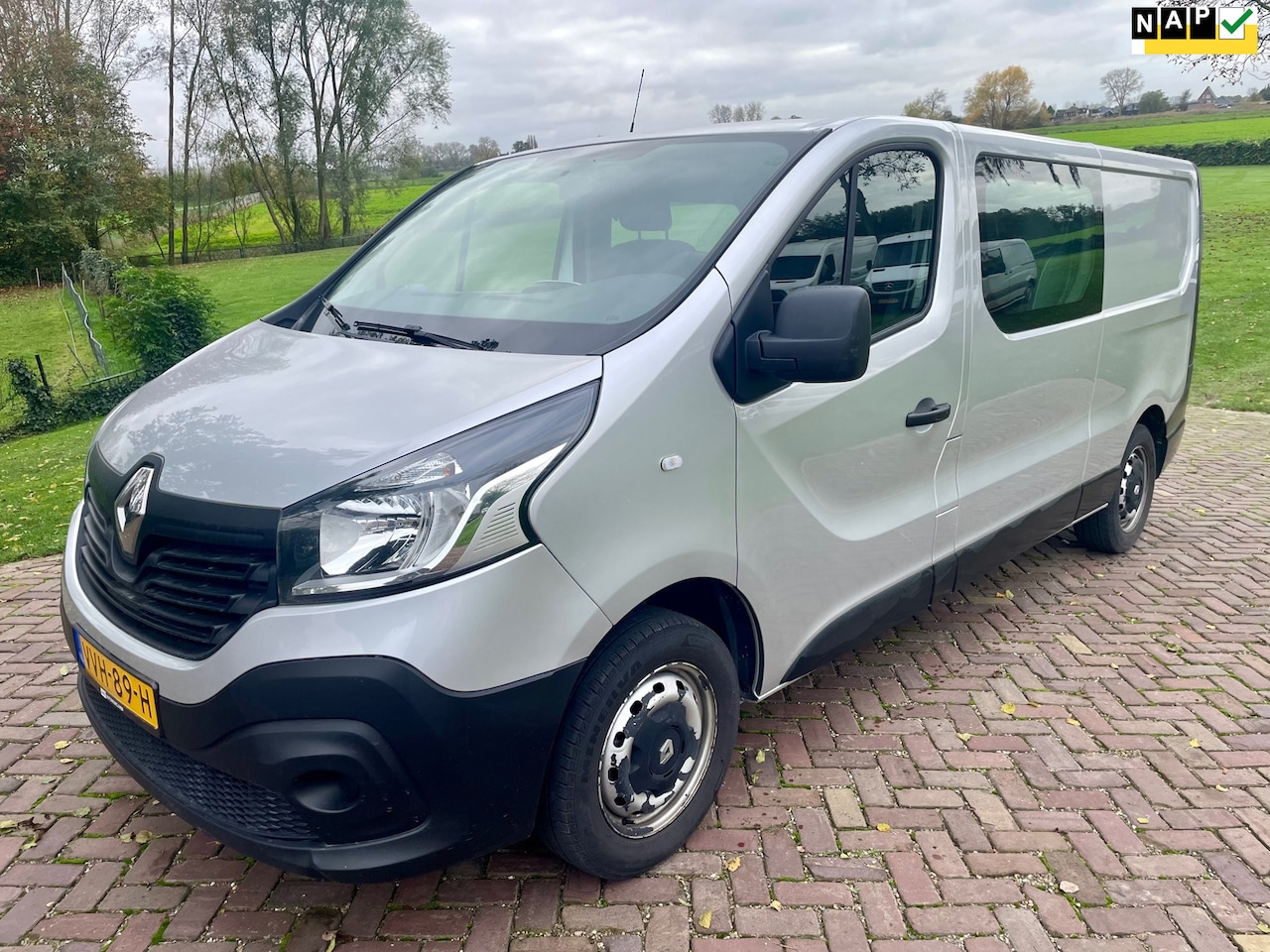 Renault Trafic - 1.6 dCi T29 L2H1 DC Comfort 1.6 dCi T29 L2H1 DC Comfort - AutoWereld.nl