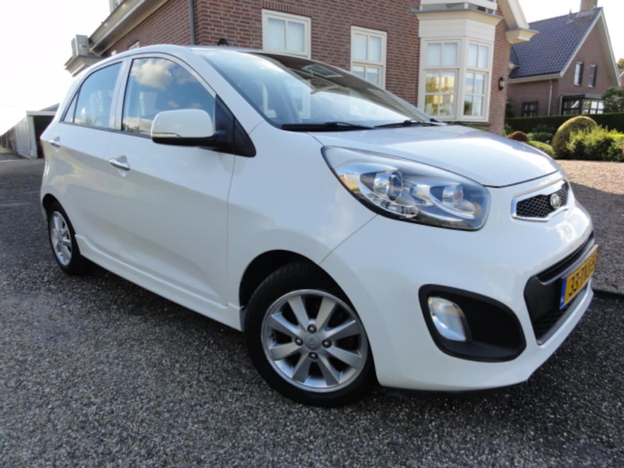 Kia Picanto - 1.2 CVVT ISG R-SportbyKia AIRCO 5 DRS !!! - AutoWereld.nl