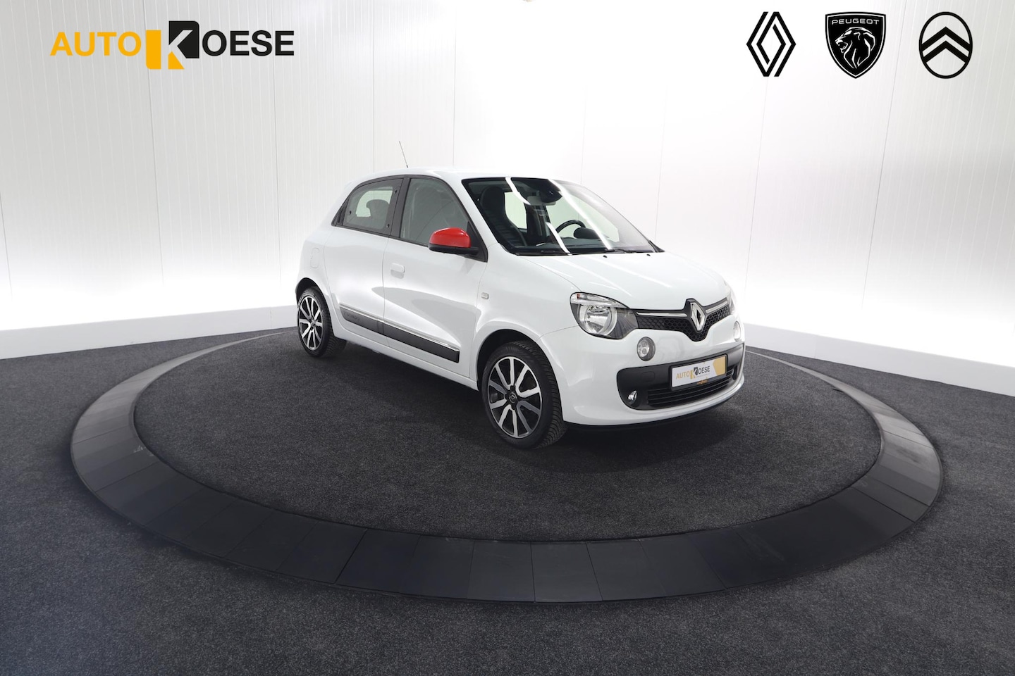 Renault Twingo - SCe 70 Intens Automaat | Camera | Navigatie | Climate Control | Cruise Control - AutoWereld.nl