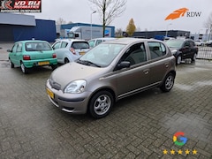 Toyota Yaris - 1.0 VVT-i Terra