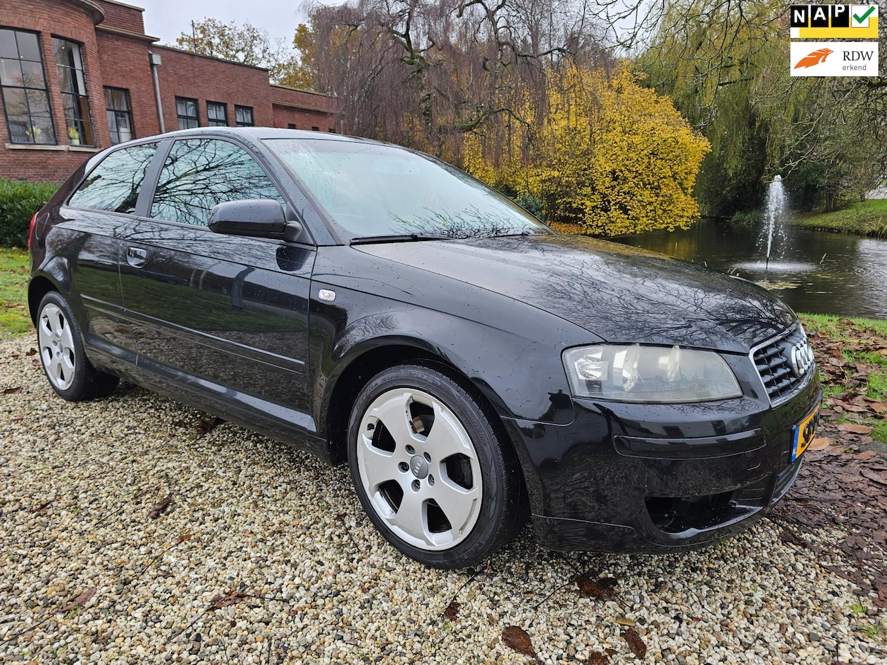 Audi A3 - 1.6 FSI Attraction *apk:05-2025* - AutoWereld.nl