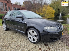 Audi A3 - 1.6 FSI Attraction *apk:11-2025