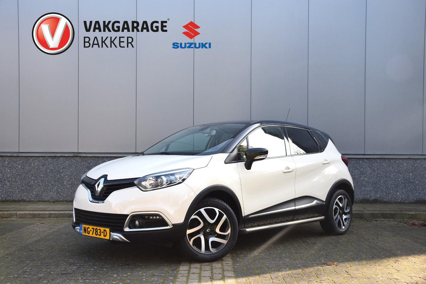 Renault Captur - 0.9 TCe Xmod | Stoelverwarming | Cruise control | Navigatie | - AutoWereld.nl