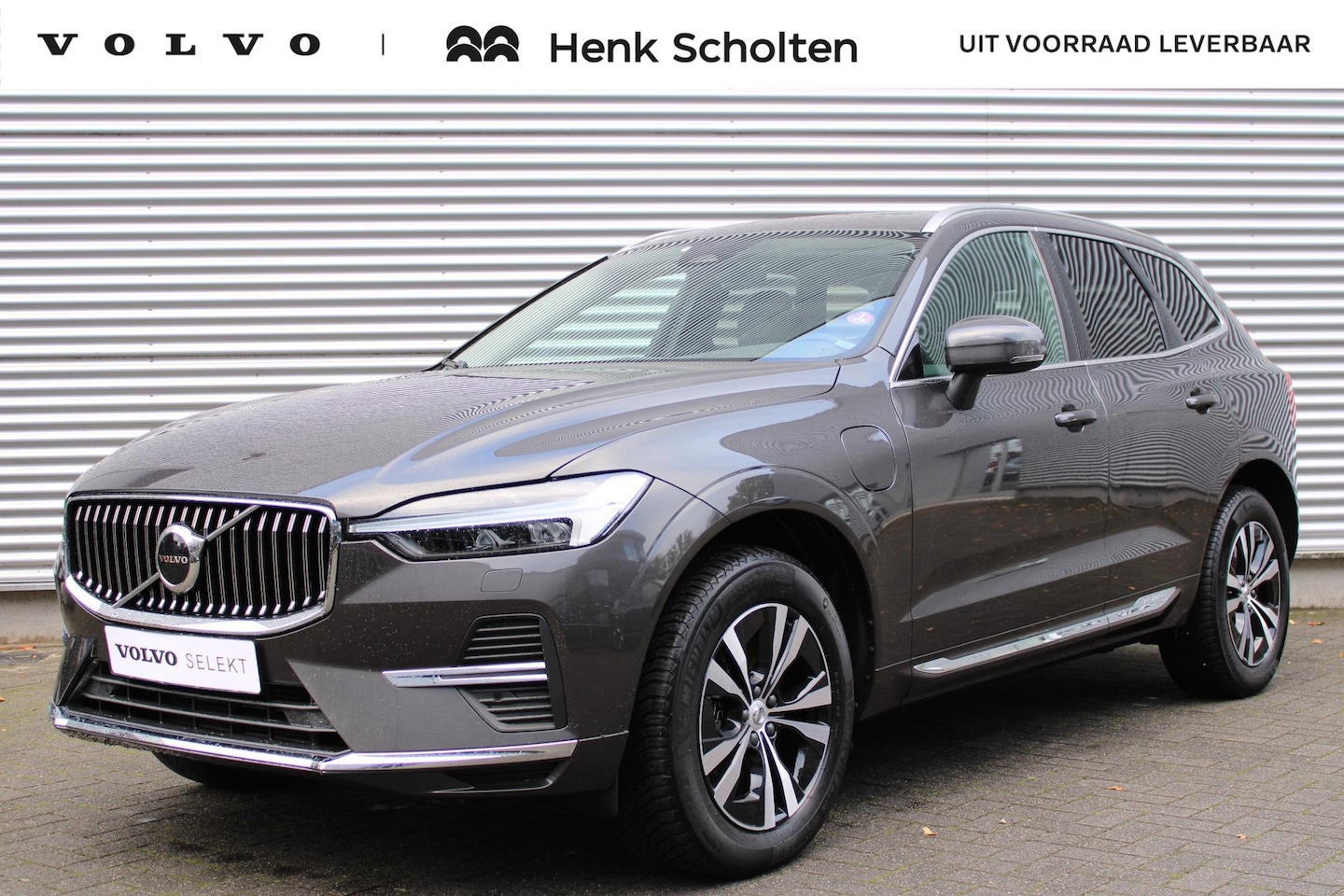 Volvo XC60 - Recharge T6 AWD Core Bright, Trekhaak, Adaptieve Cruise Control, Pilot Assist, Panoramisch - AutoWereld.nl