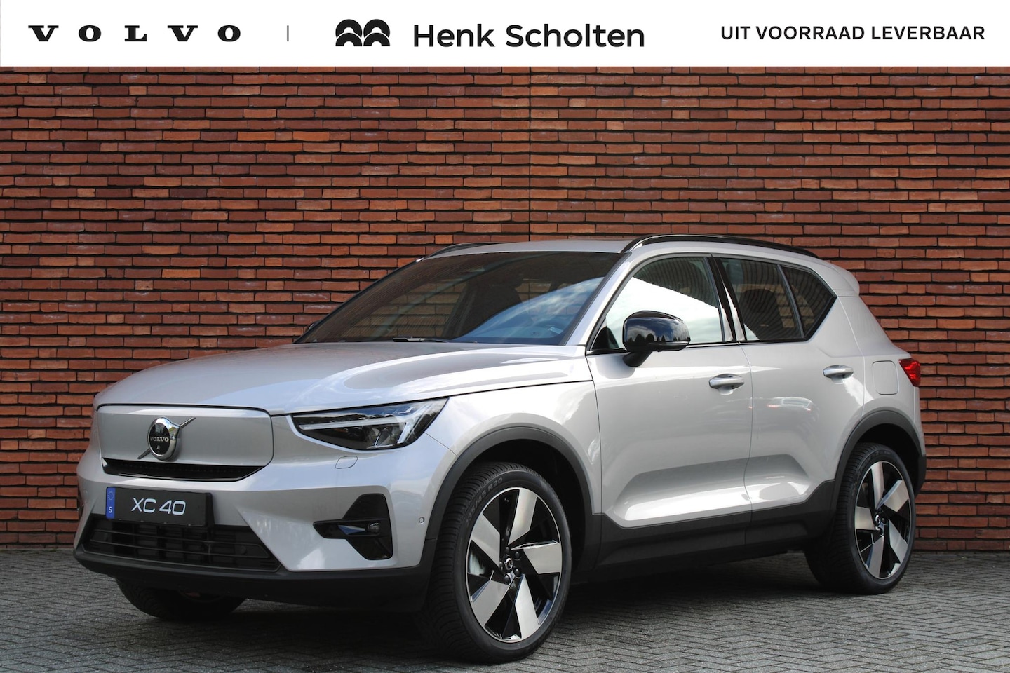 Volvo XC40 - Single Motor Extended Range Ultimate 82 kWh Direct leverbaar, 20 inch lichtmetalen velgen, - AutoWereld.nl