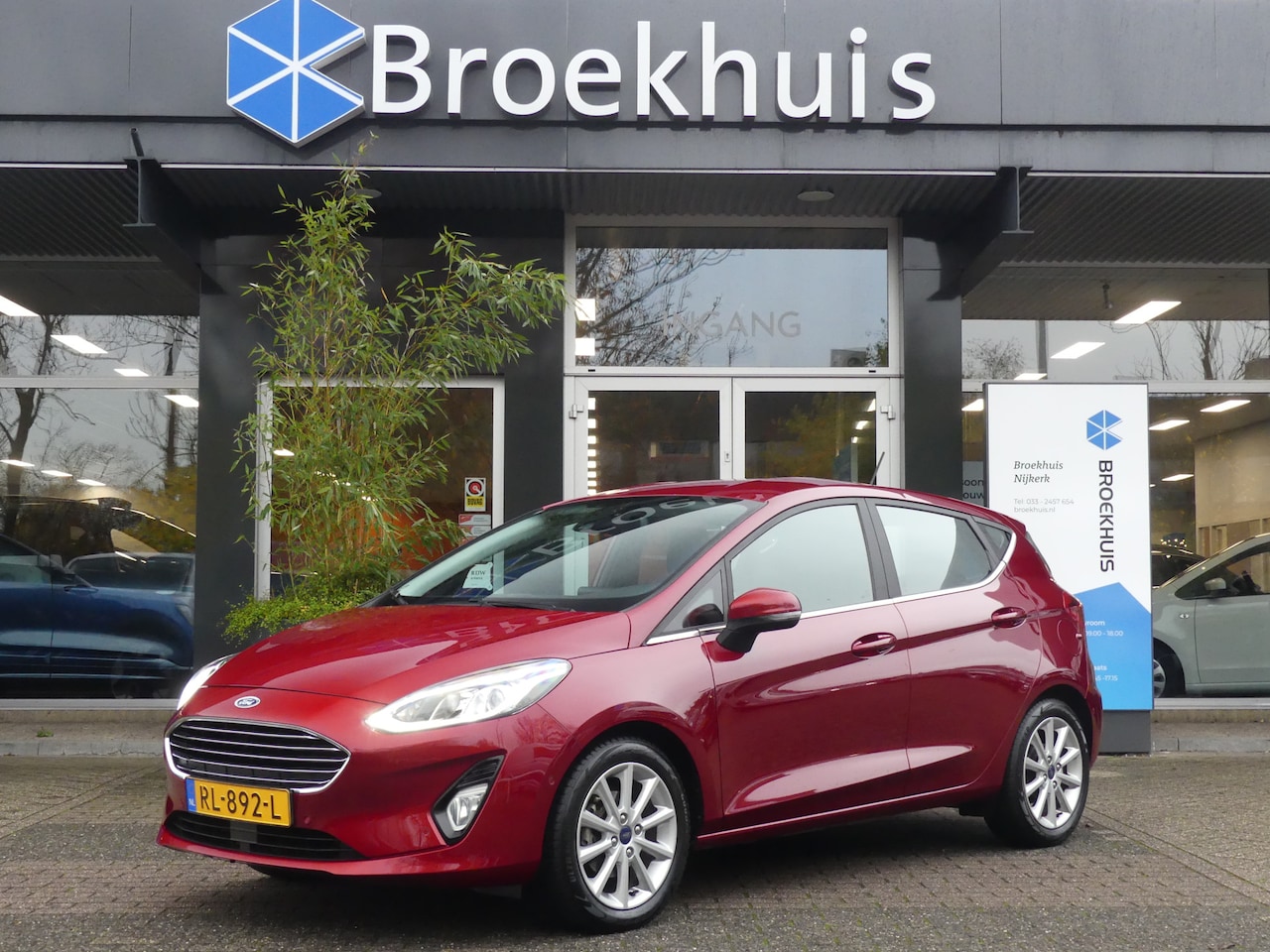 Ford Fiesta - 1.0 EcoBoost 100PK Titanium | ADAPTIVE CRUISE | CAMERA | B&O AUDIO | PARKEERSENSOREN V+A | - AutoWereld.nl