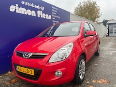 Hyundai i20 - 1.2i DynamicVersion*NWE KOPPELING / DEALER ONDERHOUDEN