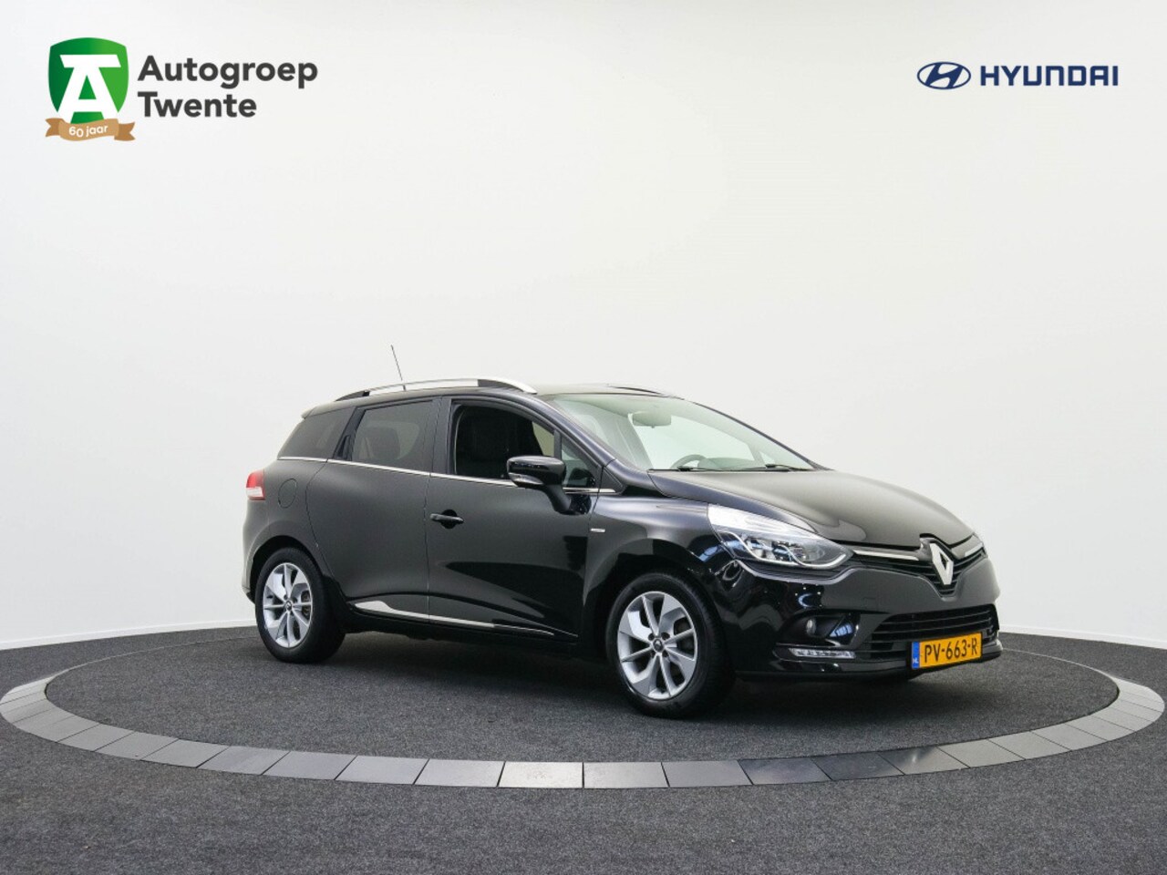 Renault Clio Estate - 0.9 TCe Limited | Navigatie - AutoWereld.nl