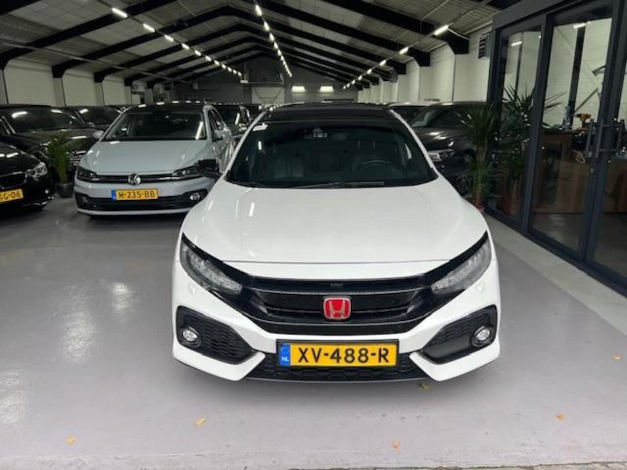 Honda Civic - 1.0 i-VTEC Executive pano-leder-camera-keylessgo - AutoWereld.nl