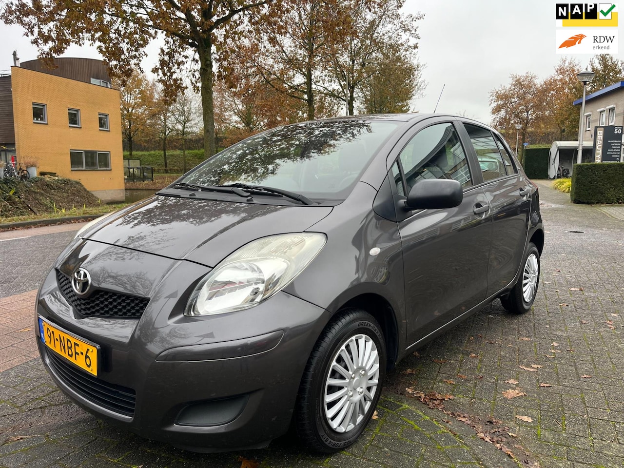 Toyota Yaris - 1.0 VVTi Acces 5 deurs - AutoWereld.nl