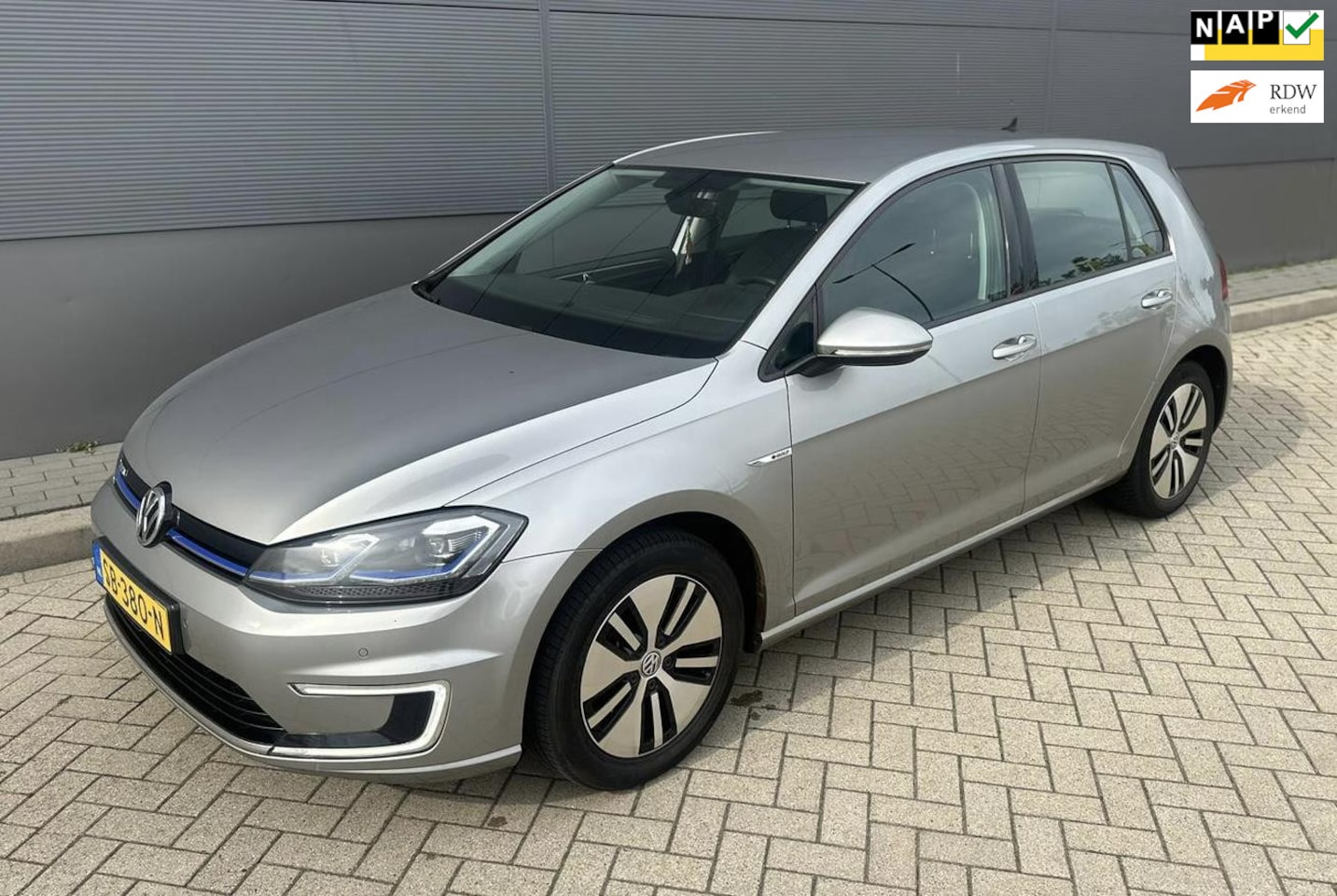 Volkswagen e-Golf - E-Golf Min 2000 euro subsidie - AutoWereld.nl