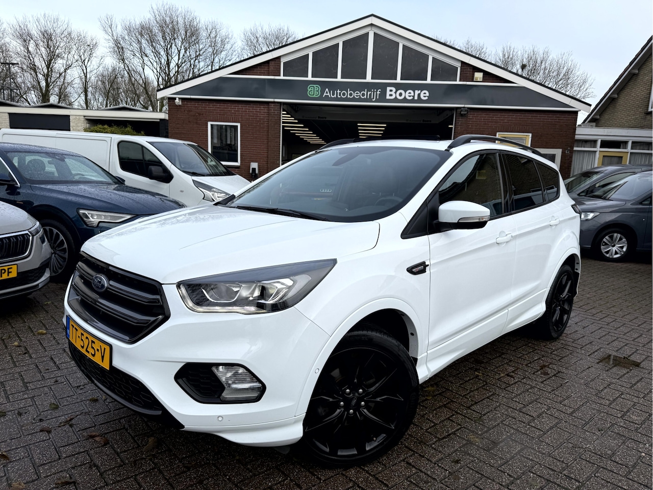 Ford Kuga - 1.5 EcoBoost ST Line Panoramadak, Trekhaak, Camera - AutoWereld.nl