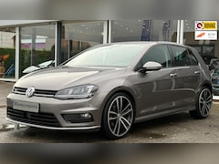 Volkswagen Golf - 1.2 TSI R-LINE / LEER / ACC / TREKHAAK