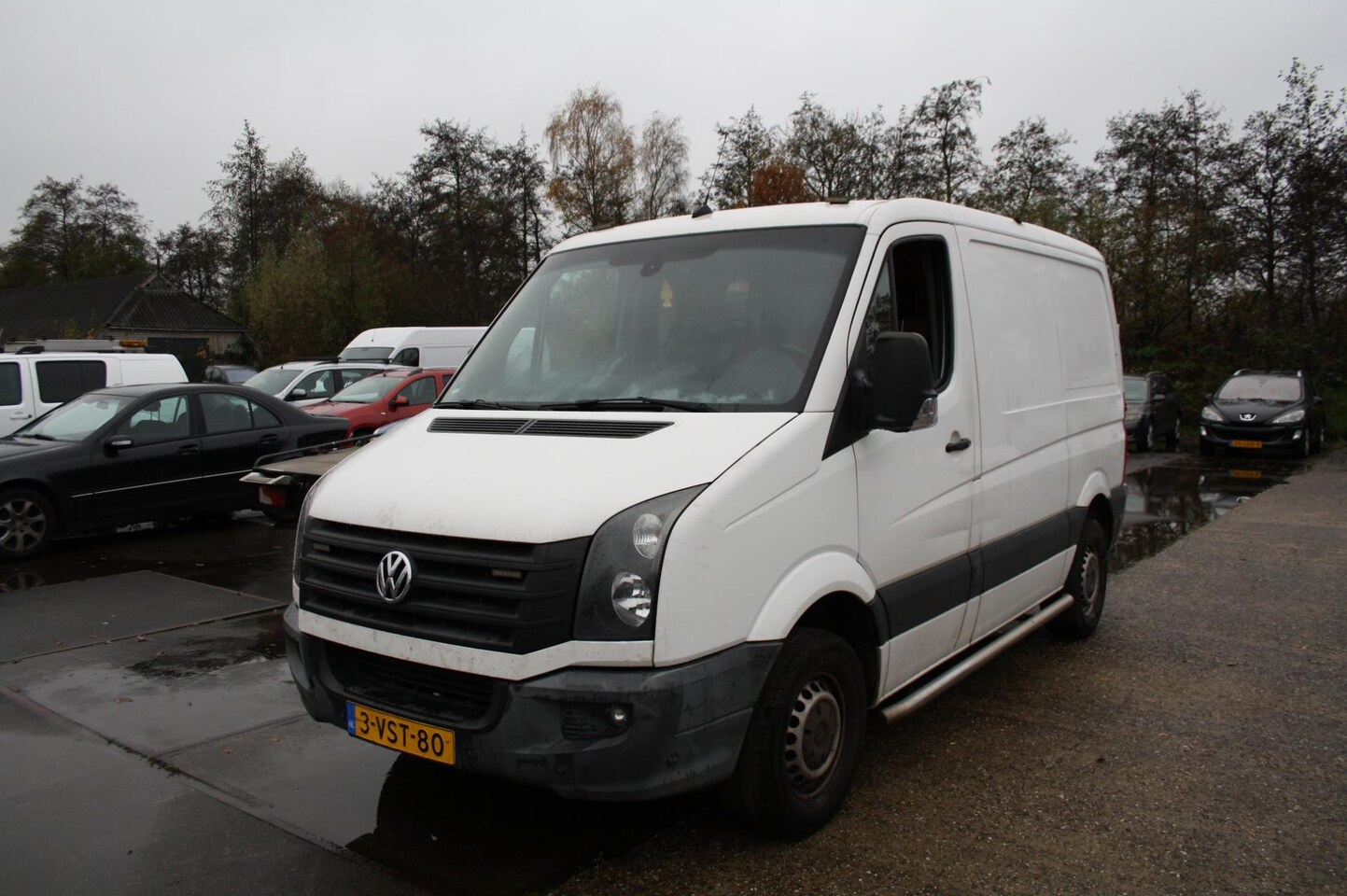 Volkswagen Crafter - 35 2.5 TDI L1H1 DC Trendline MOTOR STUK, RIJDT NIET - AutoWereld.nl