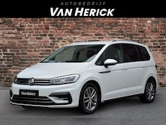 Volkswagen Touran - 1.5 TSI R-line 7-Persoons Automaat | ACC | Navi | Clima | LED