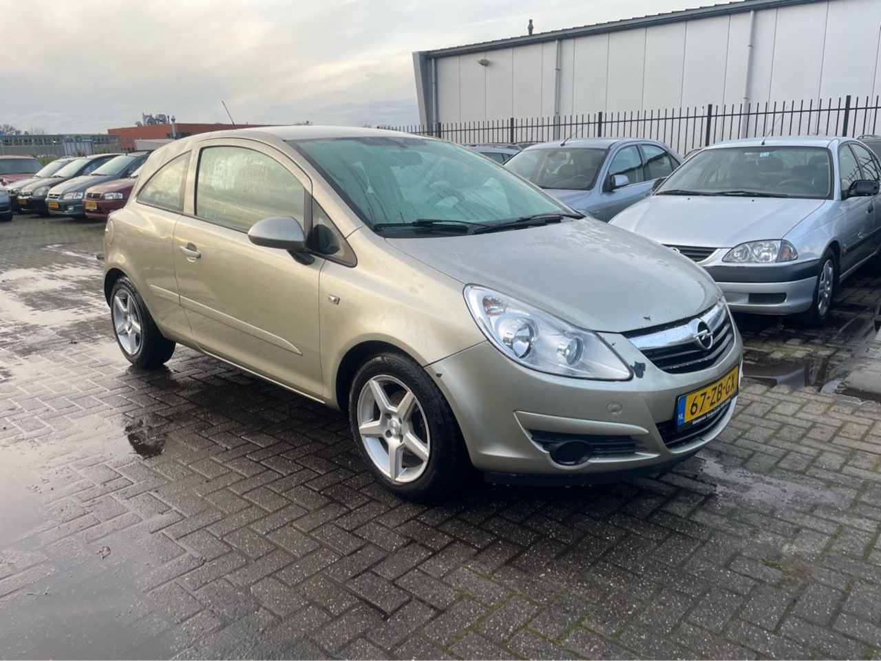 Opel Corsa - 1.2-16V Enjoy| KOPPAKING LEK!| EXPORT!! - AutoWereld.nl