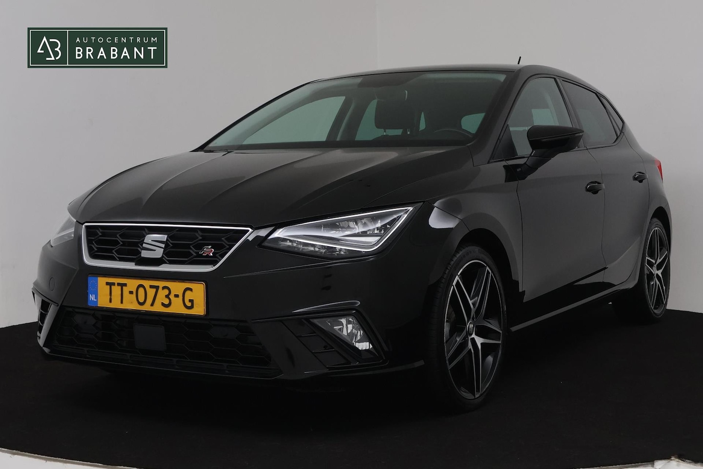 Seat Ibiza - 1.0 TSI FR Business Intense Sport (CAMERA, NAVIGATIE, PARKEERSENSOREN, LED, CLIMATE, NL-AU - AutoWereld.nl