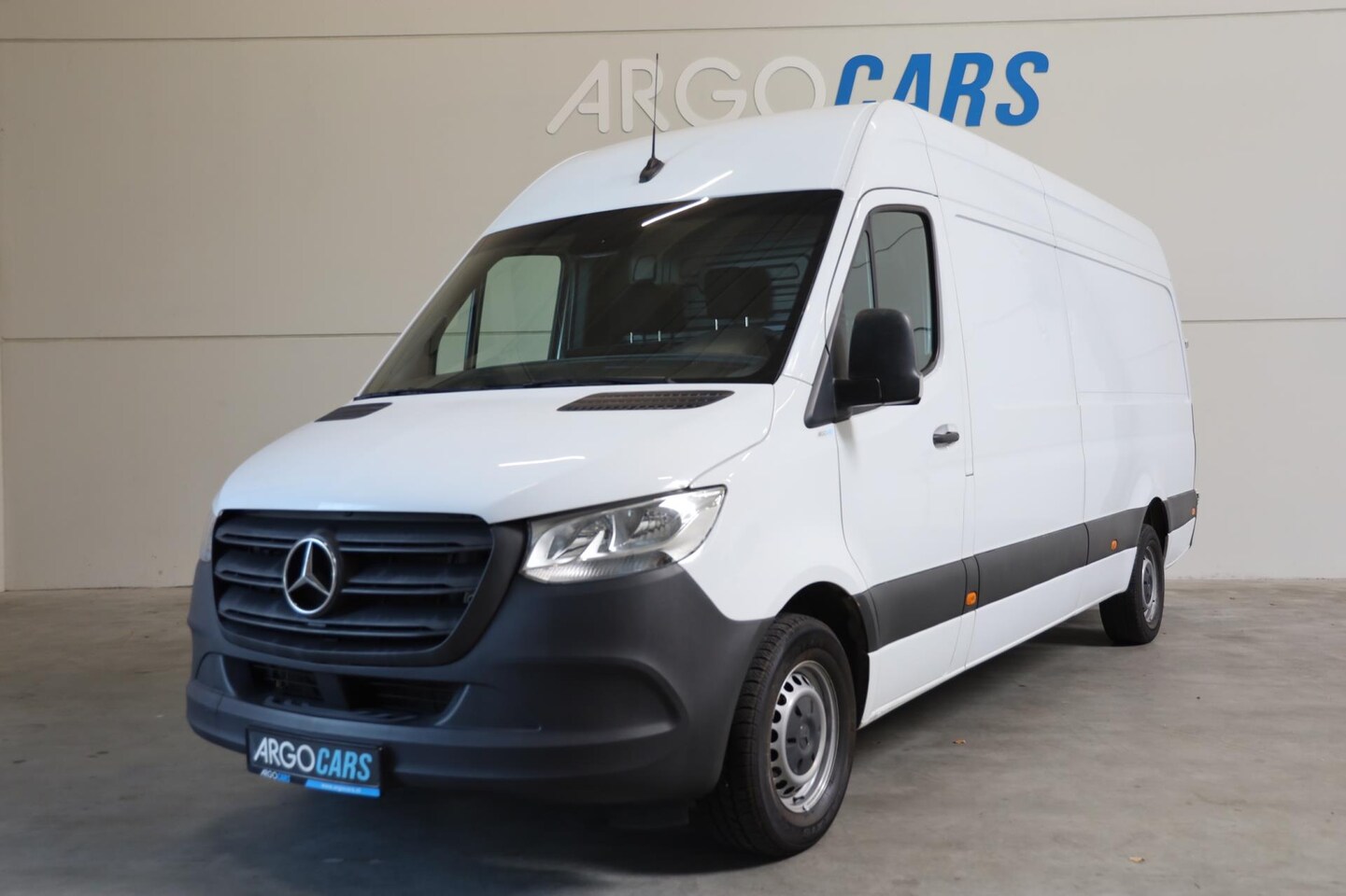 Mercedes-Benz Sprinter - 317 1.9 CDI L3/H2 CLIMA APPLE CARPLAY MBUX TREKHAAK 170PK 3 zits Lease v/a €199,- p.m. inr - AutoWereld.nl