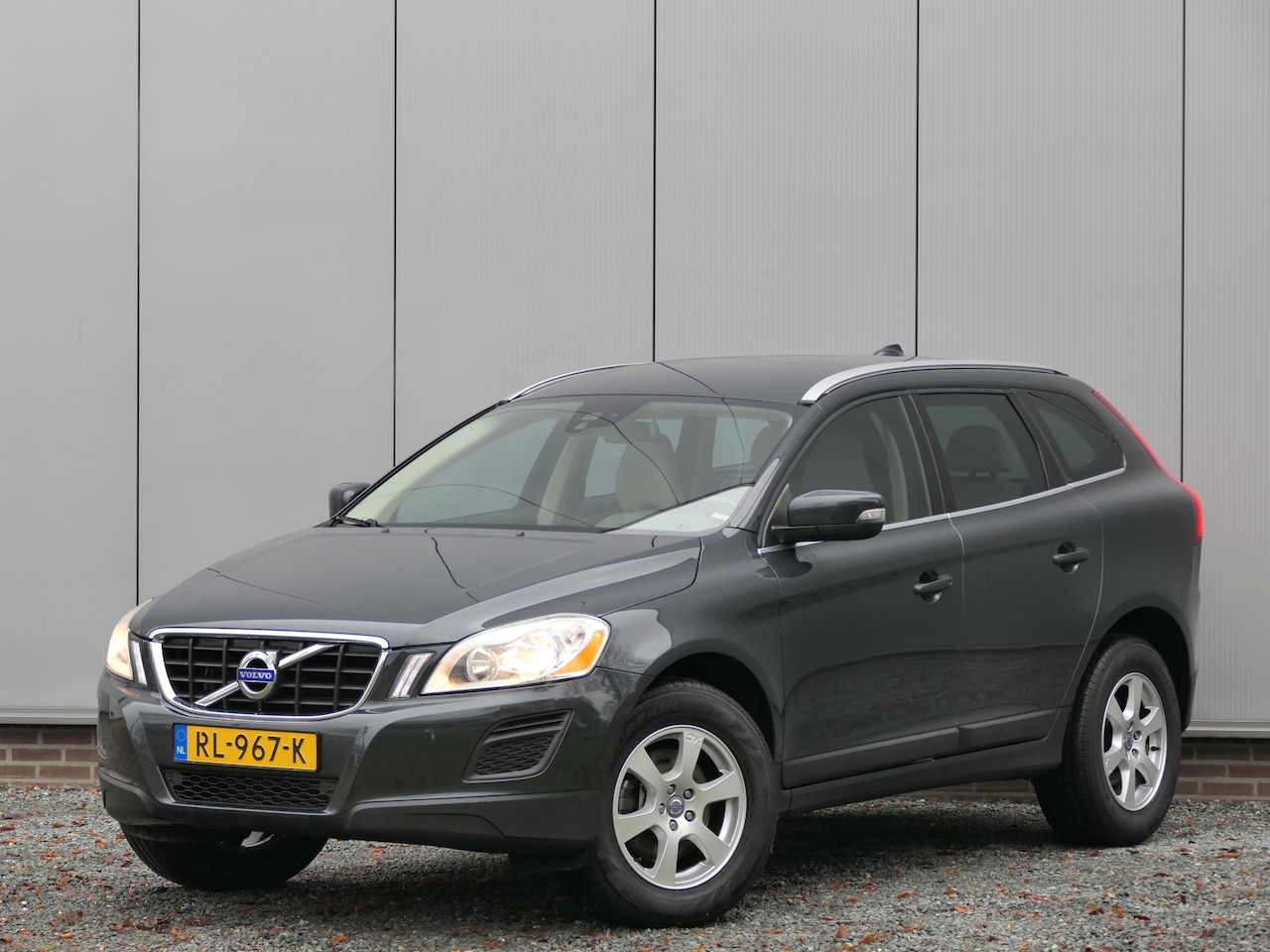 Volvo XC60 - 2.0 T5 Kinetic Afneembare trekhaak / Regen sensor / Stoelverwarming - AutoWereld.nl