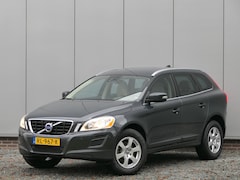 Volvo XC60 - T5 AUT Kinetic Afneembare trekhaak / Regen sensor / Stoelverwarming